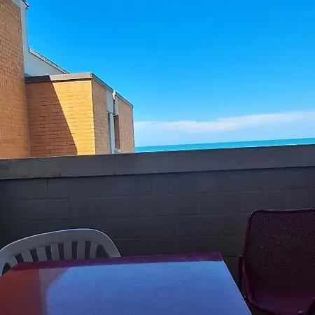 Sole Mare Apartment San Costanzo